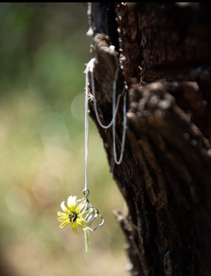 Vase necklace